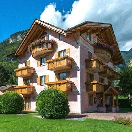 Residence Rio Piccolo Molveno Eksteriør bilde