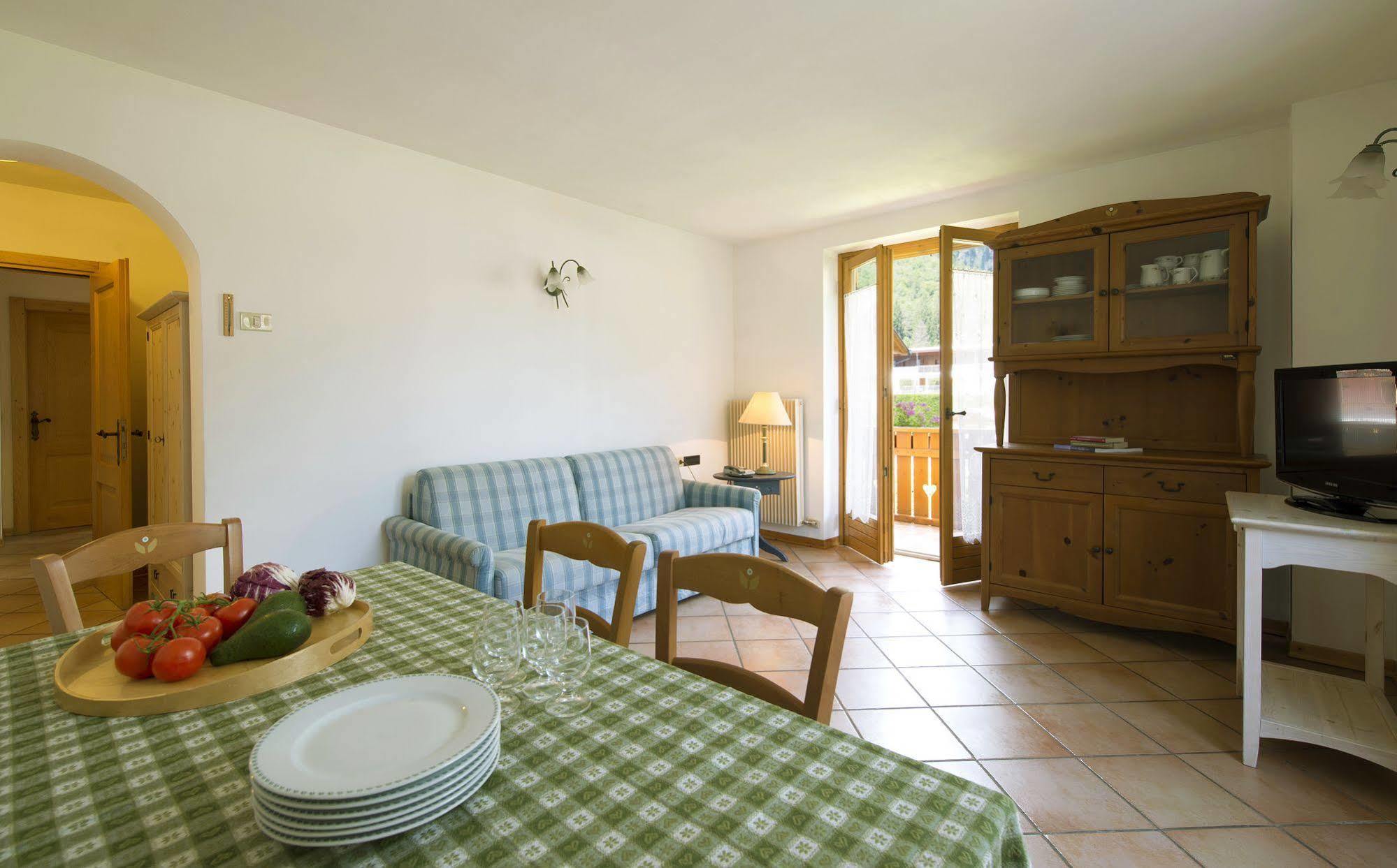 Residence Rio Piccolo Molveno Eksteriør bilde